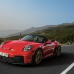 Lightweight cabriolet with a high-revving naturally aspirated engine and manual transmission